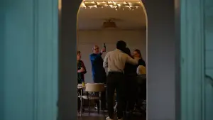 Задник к фильму "Люди" #450207