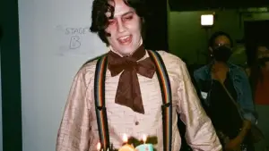 Задник к фильму "Лиза Франкенштейн" #657605