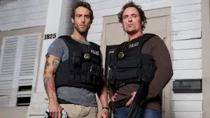 Задник к фильму "Грешники и Святые" #422207