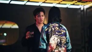 Задник к фильму "Револьвер" #637186