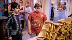 Задник к фильму "Дневник слабака 2: Правила Родрика" #724218