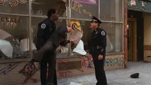 Задник к фильму "Полицейская академия 2: Их первое задание" #305690