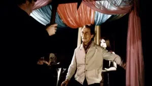 Задник к фильму "Дом, где стекает кровь" #393866