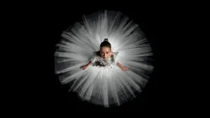 Задник к фильму "Эбигейл" #356093