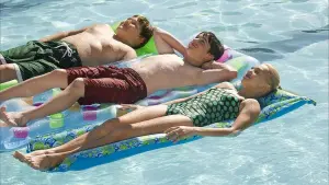 Задник к фильму "Дневник слабака 3" #292235