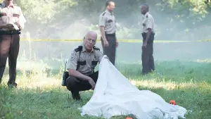 Задник к фильму "Первое убийство" #345102