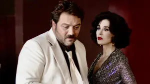 Задник к фильму "Петер фон Кант" #410647