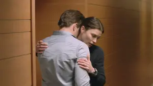 Задник к фильму "Форс-мажор" #256680