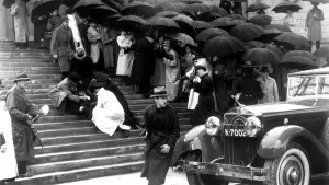 Задник к фильму "Иностранный корреспондент" #249031