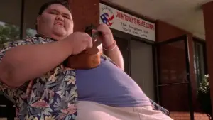 Задник к фильму "Любовь зла" #697101