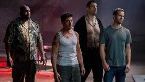 Задник к фильму "13-й район: Кирпичные особняки" #340124