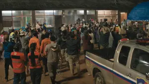 Задник к фильму "13 жизней" #431672