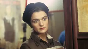 Задник к фильму "Враг у ворот" #217928