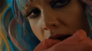 Задник к фильму "Девушка, подающая надежды" #215071