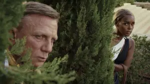 Задник к фильму "Достать ножи: Стеклянная луковица" #592476