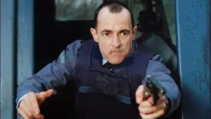 Видео к фильму Инкассатор | Cash Truck AKA Le Convoyeur Trailer [2004] Eng Subs