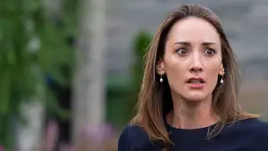 Задник к фильму "Стеклянные дома" #728251