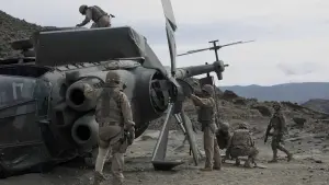 Задник к фильму "Враждебная зона" #358273