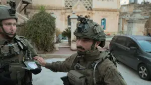 Задник к фильму "Louis Theroux: The Settlers" #784028