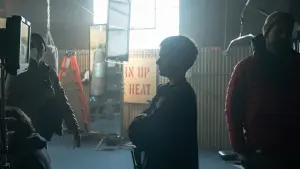 Задник к фильму "Любовь истекает кровью" #434533