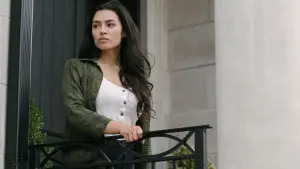 Задник к фильму "Друзья, которые убивают / Подруга - убийца" #436791