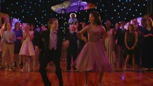 Задник к фильму "Жизнь Чака" #530766