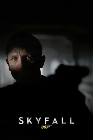 Постер к фильму "007: Координаты «Скайфолл»" #588018
