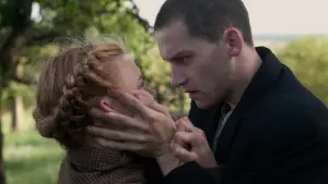 Задник к фильму "Лоре" #708274