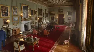 Задник к фильму "Красный, белый и королевский синий" #576514