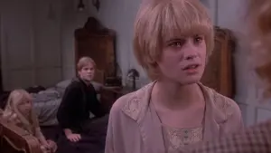 Задник к фильму "Цветы на чердаке" #428732