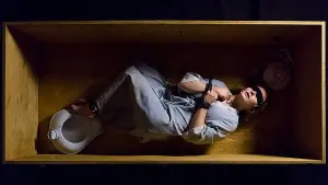 Задник к фильму "Девушка в ящике" #404701