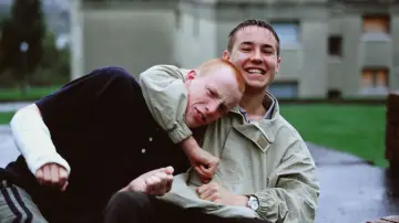 Задник к фильму "Милые шестнадцать лет" #462171