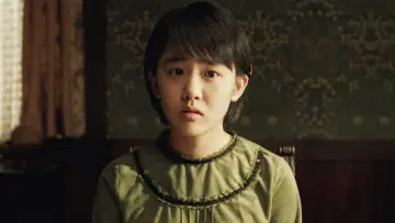 Задник к фильму "История двух сестер" #810951