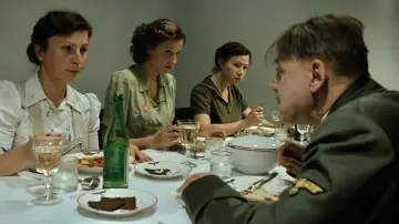 Задник к фильму "Бункер" #1578605