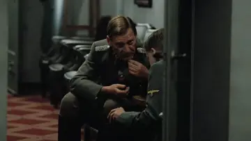 Задник к фильму "Бункер" #668145