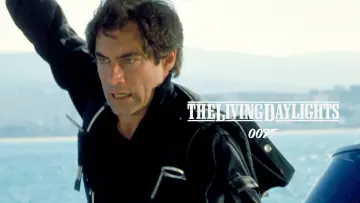 Задник к фильму "007: Искры из глаз" #806057