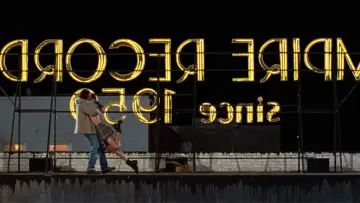 Задник к фильму "Магазин «Империя»" #893208