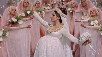Задник к фильму "Смешная девчонка" #903298