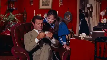Задник к фильму "Жижи" #901420