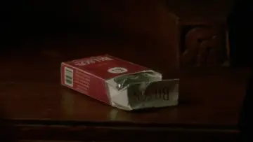 Задник к фильму "Мэй" #998539