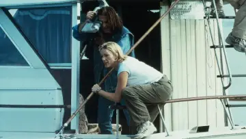 Задник к фильму "Акулы 3: Мегалодон" #921121