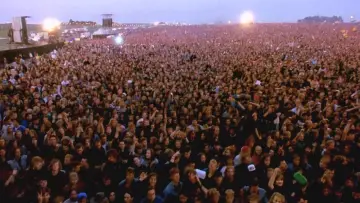 Задник к фильму "AC/DC: Live At Donington" #411838