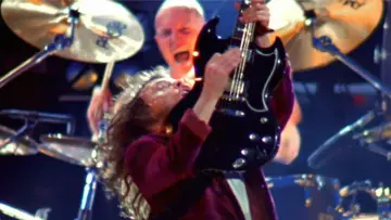 Задник к фильму "AC/DC: Live At Donington" #411845