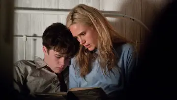 Задник к фильму "Что случилось с Вирджинией?" #1110150
