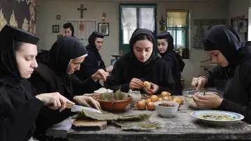 Задник к фильму "За холмами" #469126
