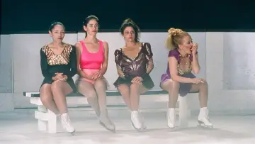 Задник к фильму "Attack of the 5 Ft. 2 Women" #722149