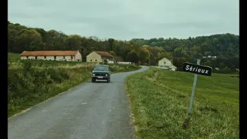 Задник к фильму "L