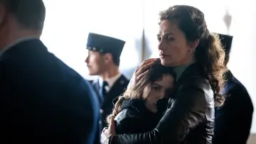 Задник к фильму "L’Affaire Marie-Claire" #1571042