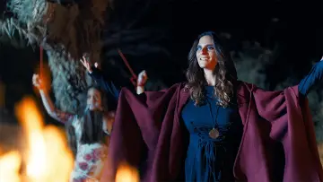 Задник к фильму "Night of the Bastard" #446775