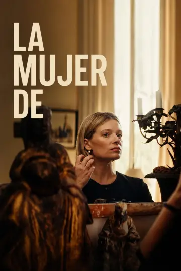 Постер к фильму "La femme de" #1171709
